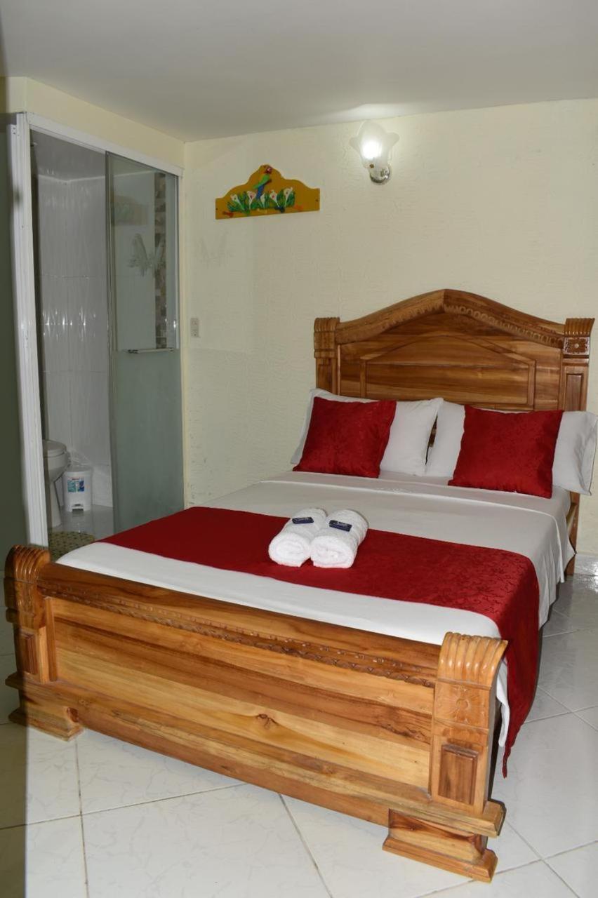 Hotel Las Guacamayas Guatapé מראה חיצוני תמונה
