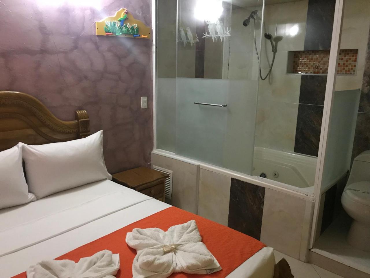 Hotel Las Guacamayas Guatapé מראה חיצוני תמונה