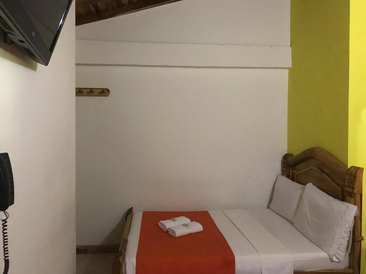 Hotel Las Guacamayas Guatapé מראה חיצוני תמונה