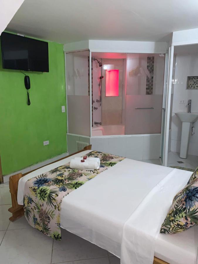 Hotel Las Guacamayas Guatapé מראה חיצוני תמונה