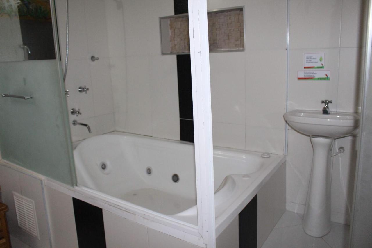 Hotel Las Guacamayas Guatapé מראה חיצוני תמונה