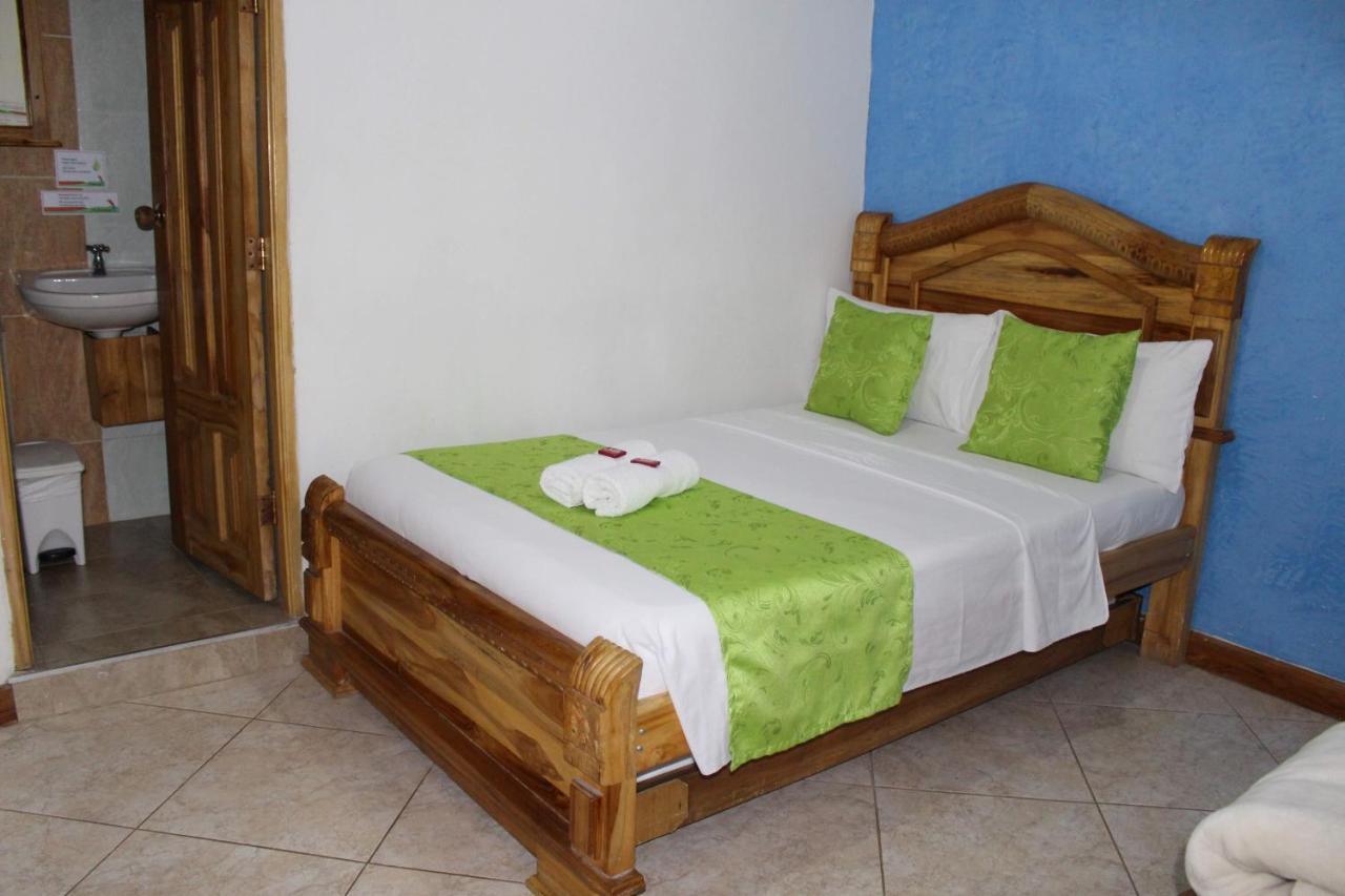 Hotel Las Guacamayas Guatapé מראה חיצוני תמונה